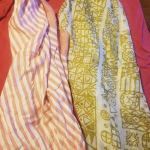 2 scarves